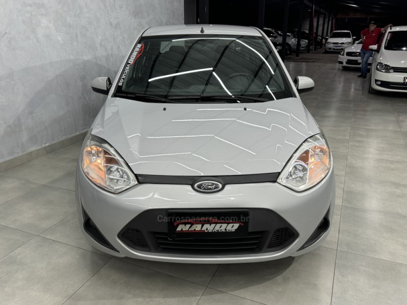 FIESTA 1.6 ROCAM SE SEDAN 8V FLEX 4P MANUAL - 2014 - SAPIRANGA