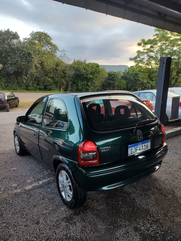 CORSA 1.0 MPF WIND 8V GASOLINA 2P MANUAL - 2000 - VALE REAL