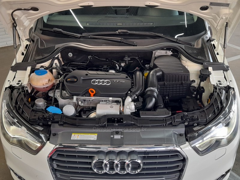 A1 1.4 TFSI ATTRACTION 16V 122CV GASOLINA 2P AUTOMÁTICO - 2011 - ERECHIM