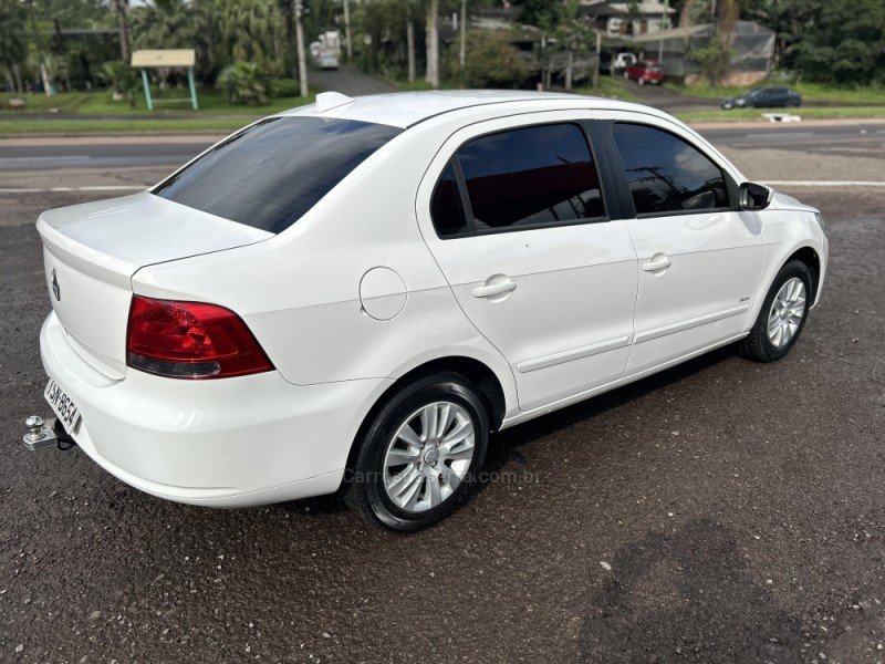 VOYAGE 1.0 MI CITY 8V FLEX 4P MANUAL - 2012 - SãO SEBASTIãO DO CAí