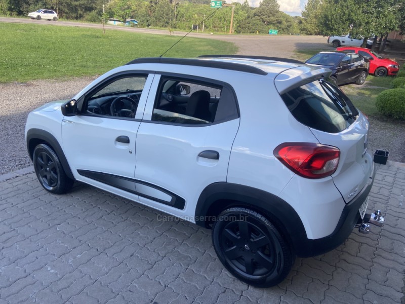 KWID 1.0 12V SCE FLEX ZEN MANUAL - 2019 - NOVA PRATA