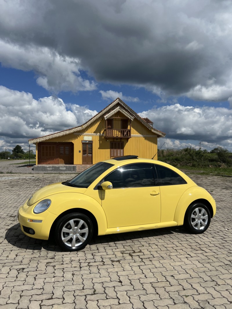 NEW BEETLE 2.0 MI 8V GASOLINA 2P TIPTRONIC - 2009 - ANTôNIO PRADO