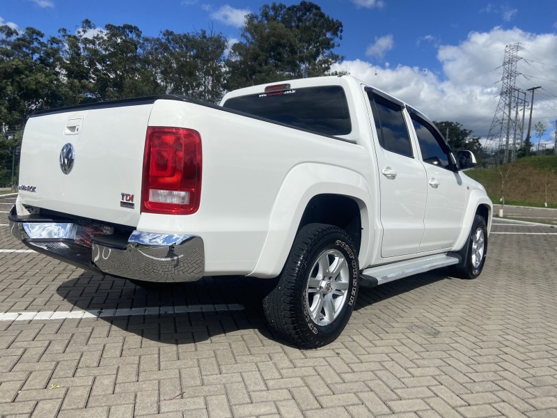 AMAROK 2.0 TRENDLINE 4X4 CD 16V TURBO INTERCOOLER DIESEL 4P MANUAL - 2013 - CAXIAS DO SUL