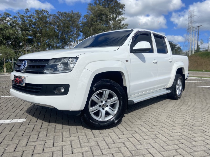 amarok 2.0 trendline 4x4 cd 16v turbo intercooler diesel 4p manual 2013 caxias do sul