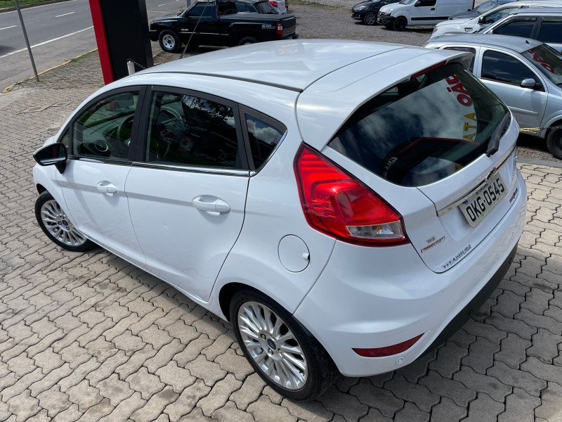 FIESTA 1.6 TITANIUM HATCH 16V FLEX 4P AUTOMÁTICO - 2015 - CAXIAS DO SUL