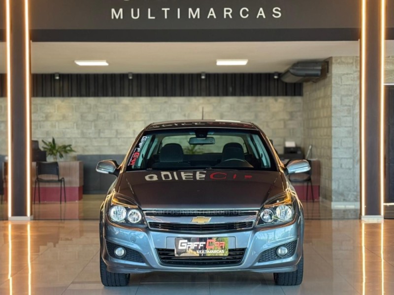 VECTRA 2.0 MPFI GT HATCH 8V FLEX 4P MANUAL - 2011 - DOIS IRMãOS