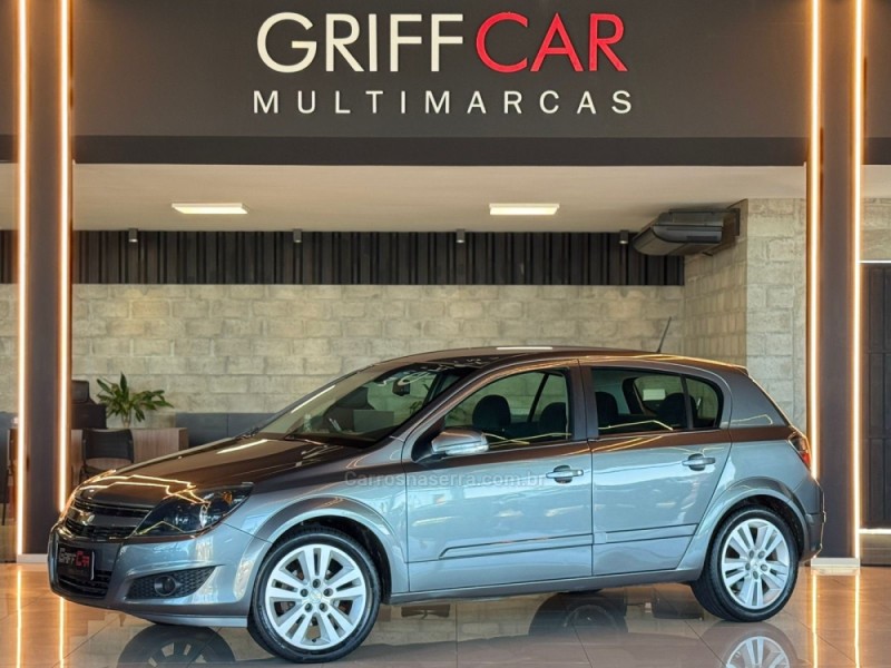 VECTRA 2.0 MPFI GT HATCH 8V FLEX 4P MANUAL - 2011 - DOIS IRMãOS