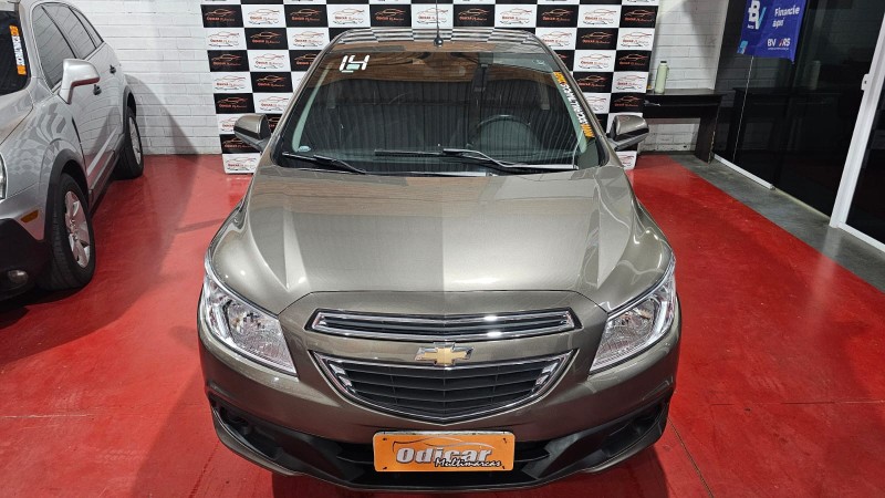 PRISMA 1.0 MPFI LT 8V FLEX 4P MANUAL - 2014 - CAXIAS DO SUL