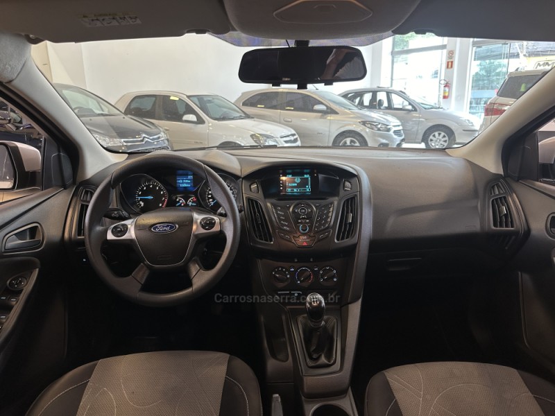 FOCUS 1.6 S 16V FLEX 4P MANUAL - 2015 - FARROUPILHA