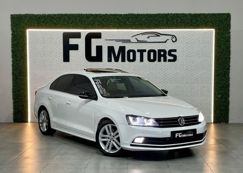 JETTA 2.0 TSI HIGHLINE 211CV GASOLINA 4P TIPTRONIC