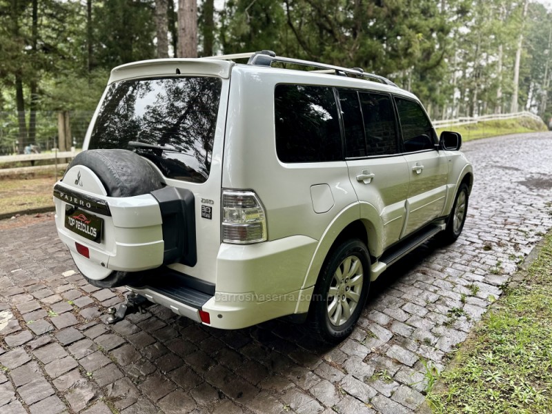 PAJERO FULL 3.2 HPE 4X4 16V TURBO INTERCOOLER DIESEL 4P AUTOMÁTICO - 2013 - CANELA