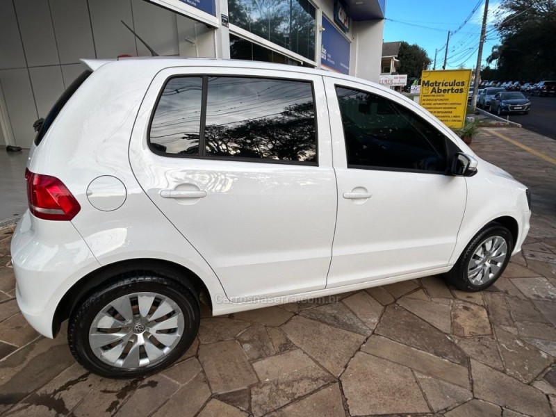 FOX 1.0 MI TRENDLINE 8V FLEX 4P MANUAL - 2016 - NãO-ME-TOQUE