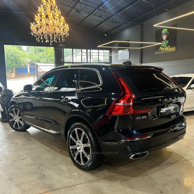 XC60 T8 EXPRESS HÍBRIDO INSCRIPT GASOLINA 4P AUTOMÁTICO - 2021 - LAJEADO