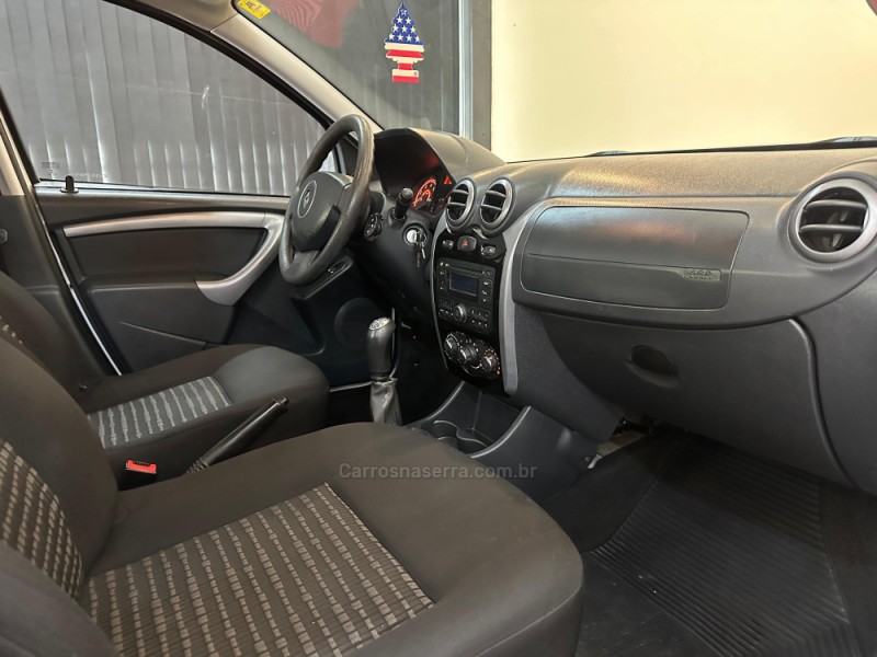 SANDERO 1.6 EXPRESSION 8V FLEX 4P MANUAL - 2014 - NOVO HAMBURGO