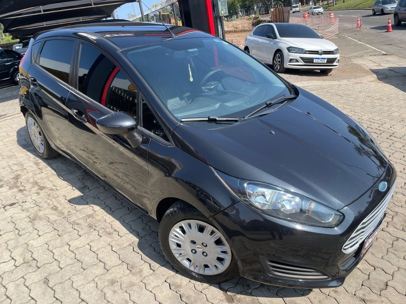 fiesta 1.5 se hatch 16v flex 4p manual 2015 caxias do sul