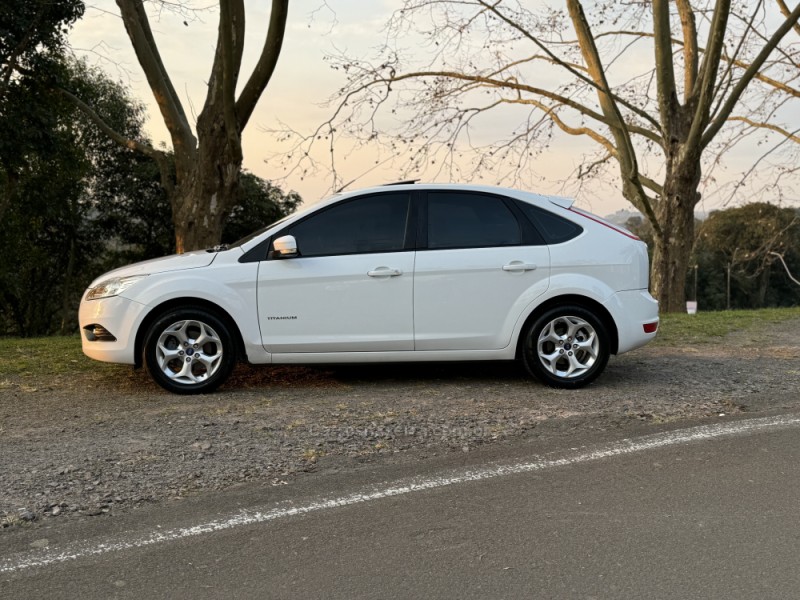 FOCUS 2.0 TITANIUM HATCH 16V FLEX 4P MANUAL - 2012 - BENTO GONçALVES