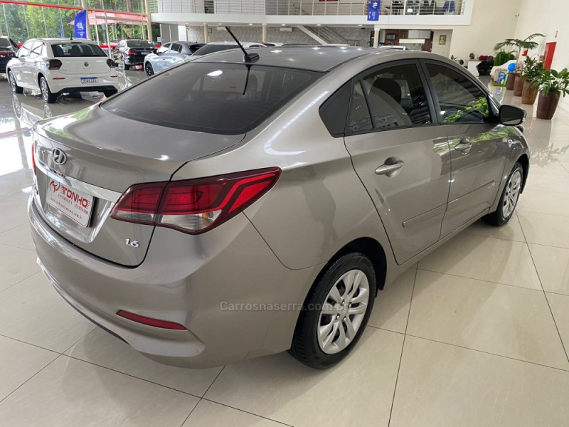 HB20S 1.6 COMFORT STYLE 16V FLEX 4P MANUAL - 2019 - LAJEADO