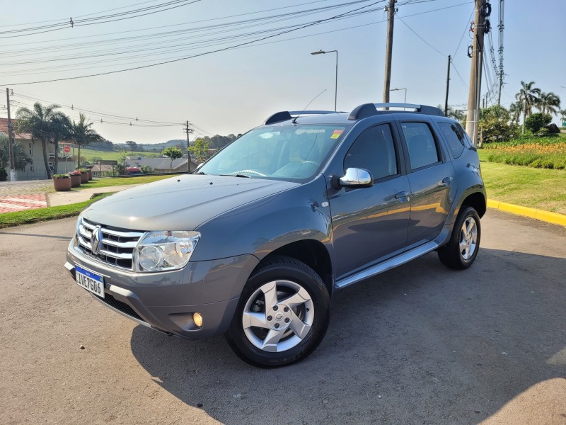 DUSTER 1.6 DYNAMIQUE 4X2 16V FLEX 4P MANUAL - 2014 - CARLOS BARBOSA