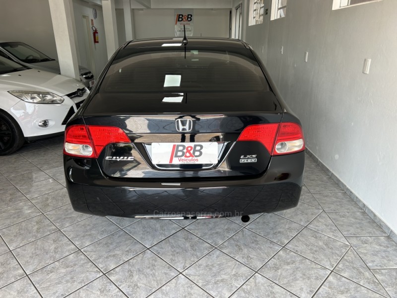 CIVIC 1.8 LXS 16V FLEX 4P MANUAL - 2010 - NOVA PRATA