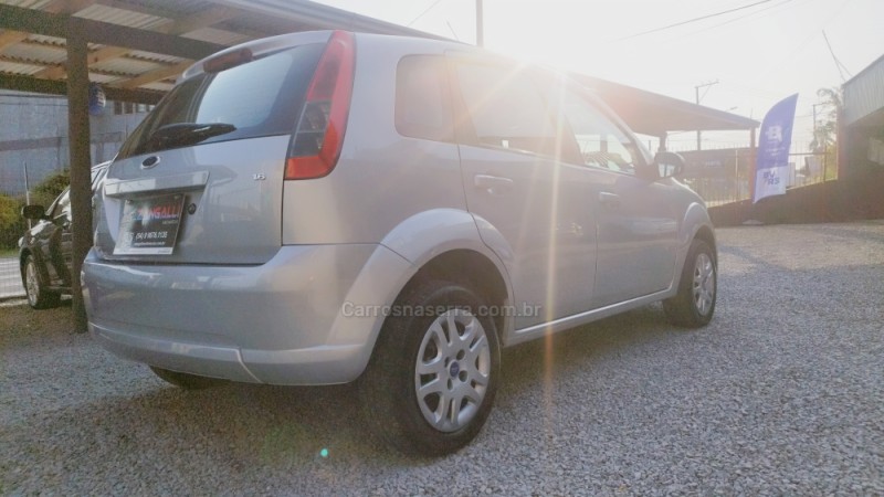 FIESTA 1.6 MPI CLASS HATCH 8V FLEX 4P MANUAL - 2011 - FARROUPILHA