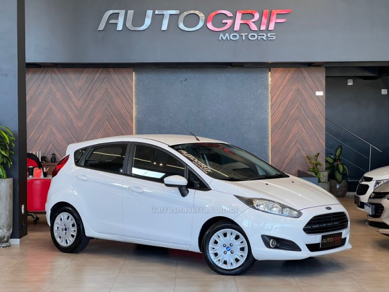 FIESTA 1.5 SE HATCH 16V FLEX 4P MANUAL - 2015 - CAMPO BOM