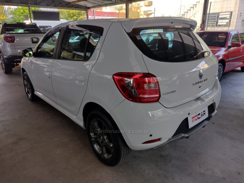 SANDERO 1.6 GT LINE LIMITED FLEX 4P MANUAL - 2018 - GARIBALDI