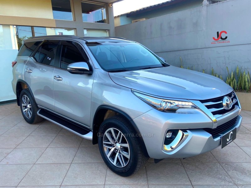 HILUX SW4 2.8 SRX 4X4 7 LUGARES 16V TURBO INTERCOOLER DIESEL 4P AUTOMÁTICO - 2019 - CAMPINAS DO SUL