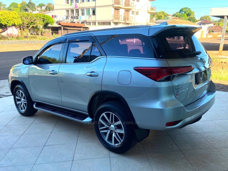 HILUX SW4 2.8 SRX 4X4 7 LUGARES 16V TURBO INTERCOOLER DIESEL 4P AUTOMÁTICO - 2019 - CAMPINAS DO SUL