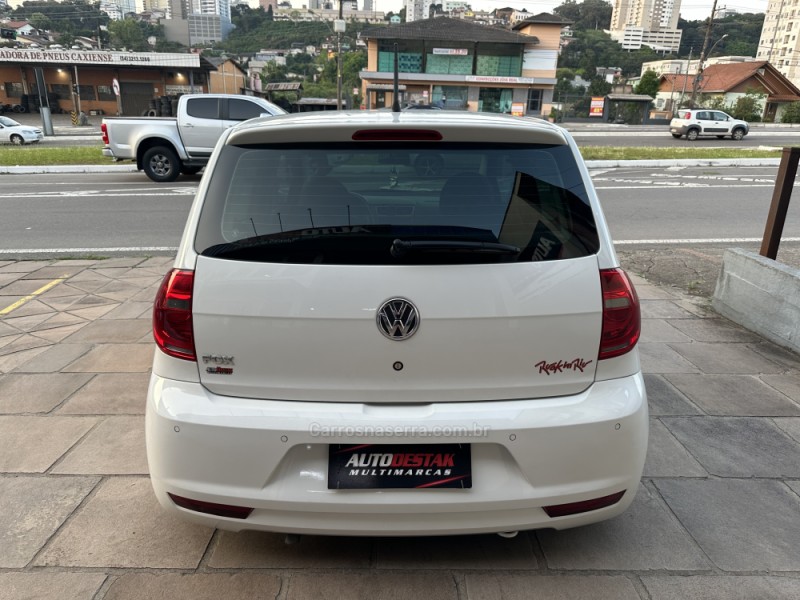 FOX 1.0 ITREND 8V FLEX 4P MANUAL - 2014 - CAXIAS DO SUL