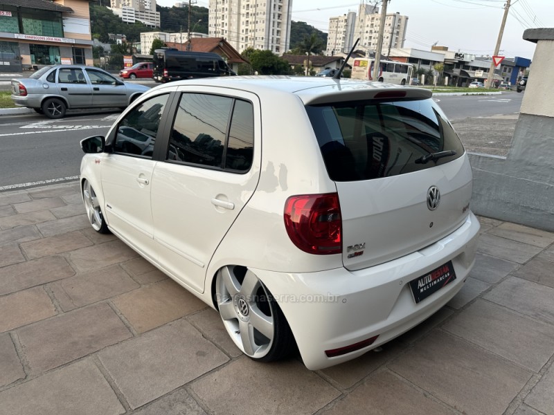 FOX 1.0 ITREND 8V FLEX 4P MANUAL - 2014 - CAXIAS DO SUL