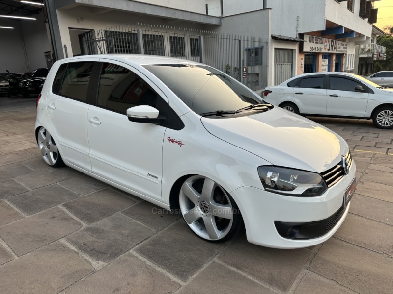 FOX 1.0 ITREND 8V FLEX 4P MANUAL - 2014 - CAXIAS DO SUL