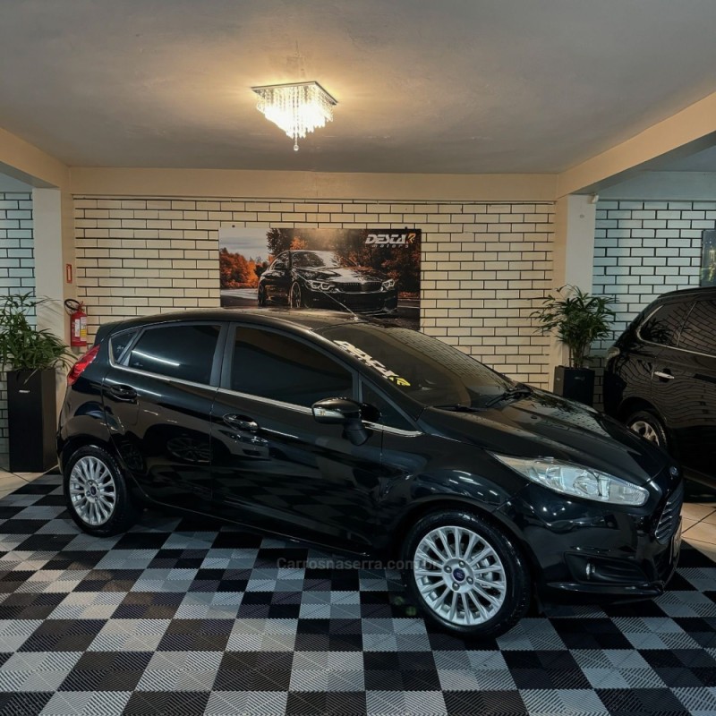 FIESTA 1.6 TITANIUM HATCH 16V FLEX 4P AUTOMÁTICO - 2014 - NOVO HAMBURGO