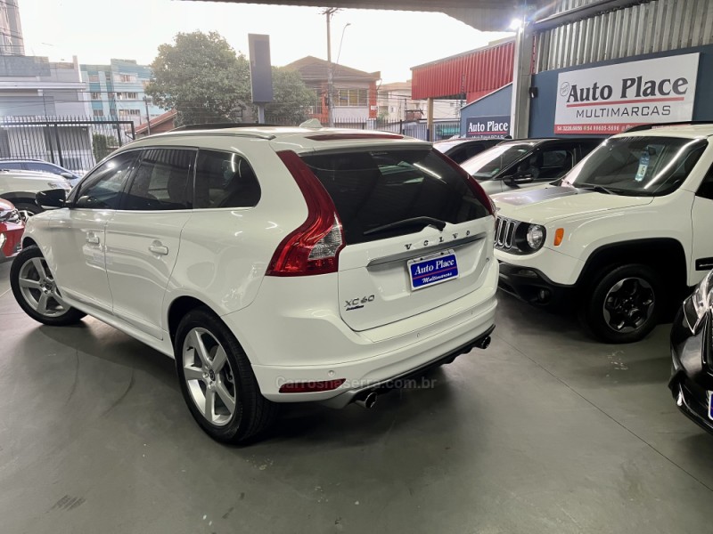 XC60 2.0 T5 R DESIGN TURBO GASOLINA 4P AUTOMÁTICO - 2015 - CAXIAS DO SUL