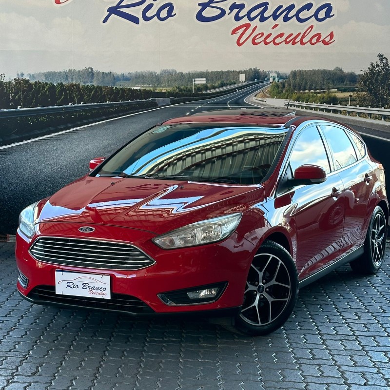 FOCUS 2.0 TITANIUM PLUS FASTBACK 16V FLEX 4P AUTOMÁTICO - 2017 - CAXIAS DO SUL