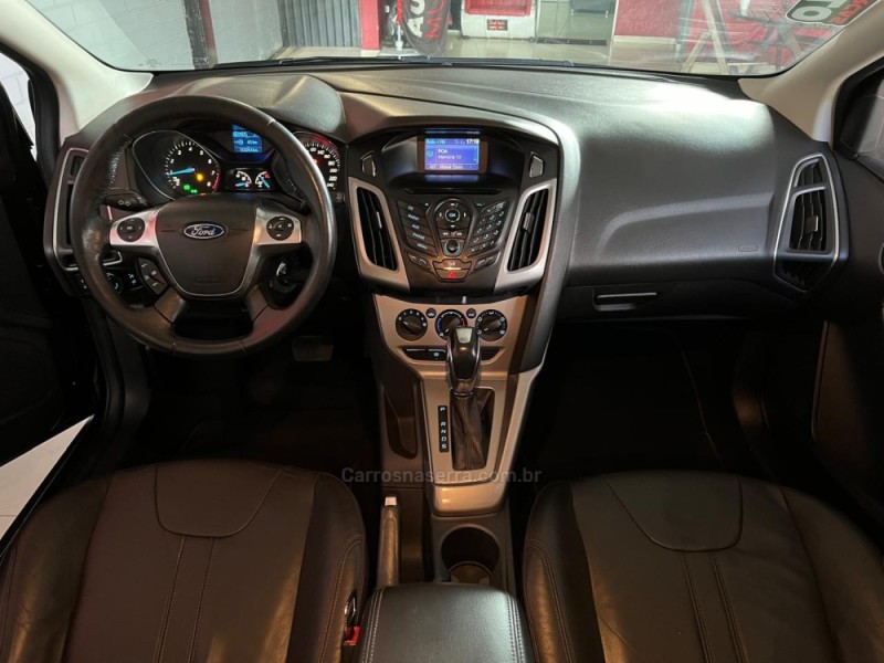 FOCUS 1.6 SE 16V FLEX 4P AUTOMÁTICO - 2014 - ESTâNCIA VELHA