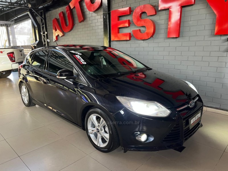 FOCUS 1.6 SE 16V FLEX 4P AUTOMÁTICO - 2014 - ESTâNCIA VELHA