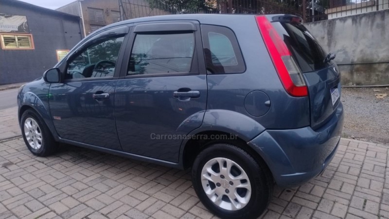 FIESTA 1.6 MPI CLASS HATCH 8V FLEX 4P MANUAL - 2011 - CAXIAS DO SUL