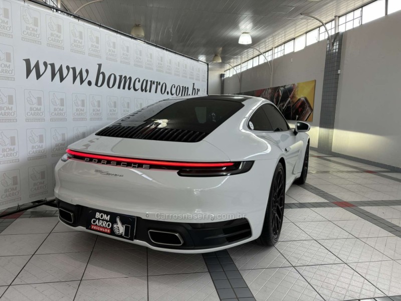 911 3.0 CARRERA COUPÉ AUTOMÁTICO - 2020 - PORTO ALEGRE