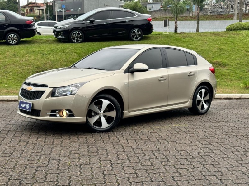 CRUZE 1.8 LT 16V FLEX 4P AUTOMÁTICO