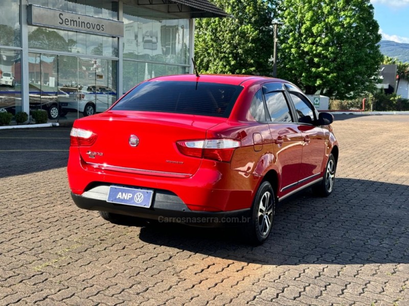 SIENA 1.0 MPI ATTRACTIVE 8V FLEX 4P MANUAL - 2018 - NOVA PETRóPOLIS