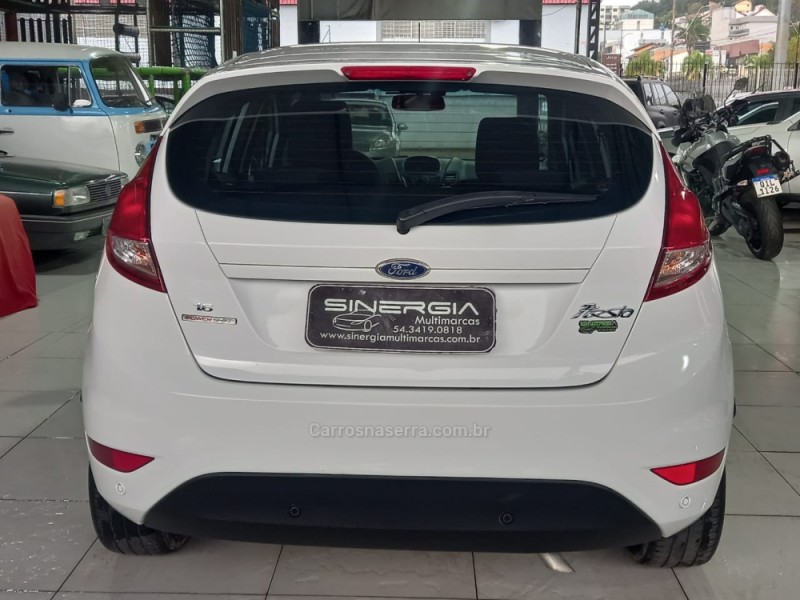 FIESTA 1.6 SE HATCH 16V FLEX 4P AUTOMÁTICO - 2016 - CAXIAS DO SUL