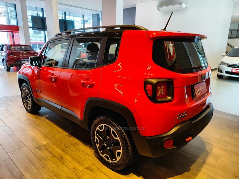 RENEGADE 2.0 16V TURBO DIESEL TRAILHAWK 4P 4X4 AUTOMÁTICO - 2016 - ERECHIM