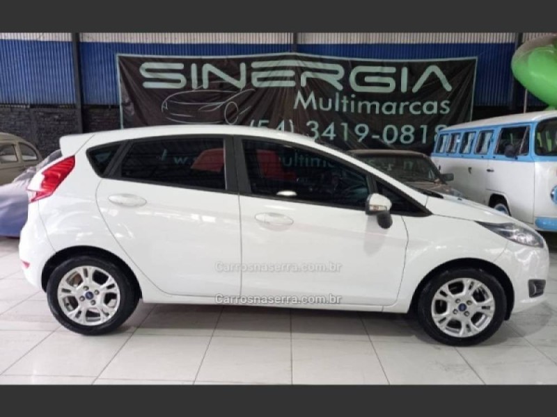 FIESTA 1.6 SE HATCH PLUS 16V FLEX 4P MANUAL - 2018 - CAXIAS DO SUL