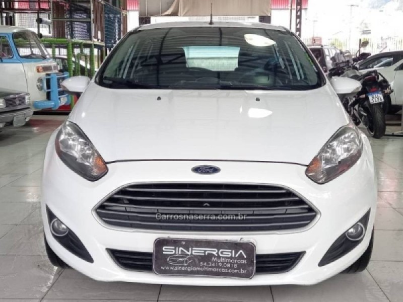 FIESTA 1.6 SE HATCH PLUS 16V FLEX 4P MANUAL - 2018 - CAXIAS DO SUL