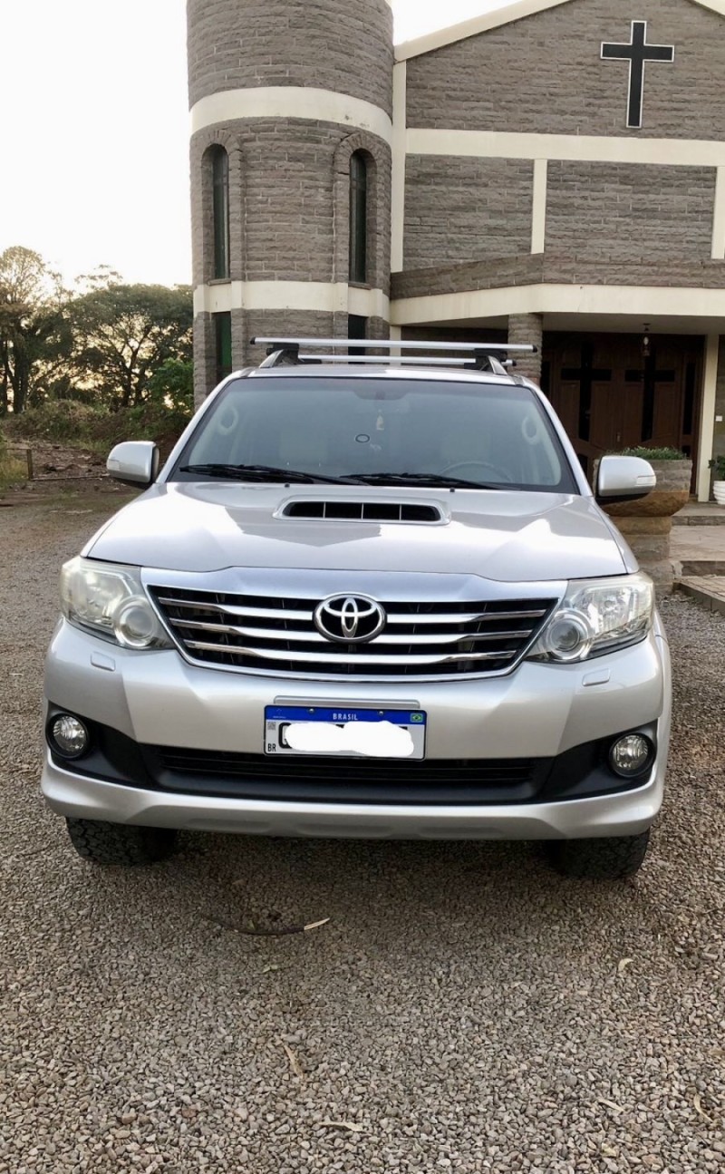 HILUX SW4 3.0 SRV 4X4 7 LUGARES 16V TURBO INTERCOOLER DIESEL 4P AUTOMÁTICO - 2014 - NOVA PRATA