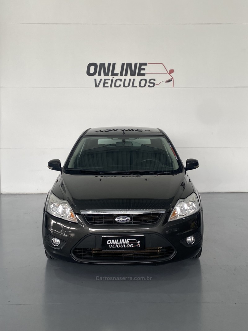 FOCUS 1.6 GLX 16V FLEX 4P MANUAL - 2013 - FARROUPILHA