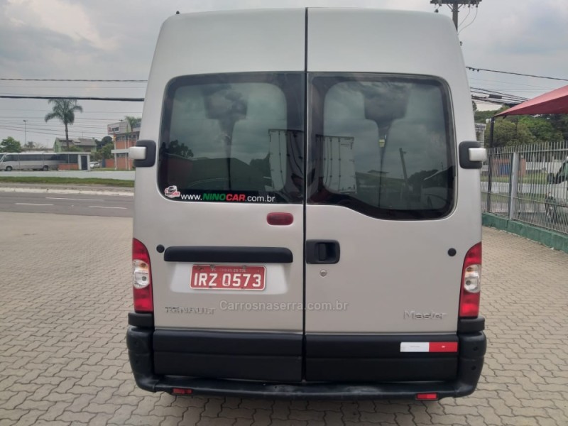 MASTER 2.5 DCI MINIBUS L2H2 16 LUGARES 16V DIESEL 3P MANUAL - 2011 - CAXIAS DO SUL