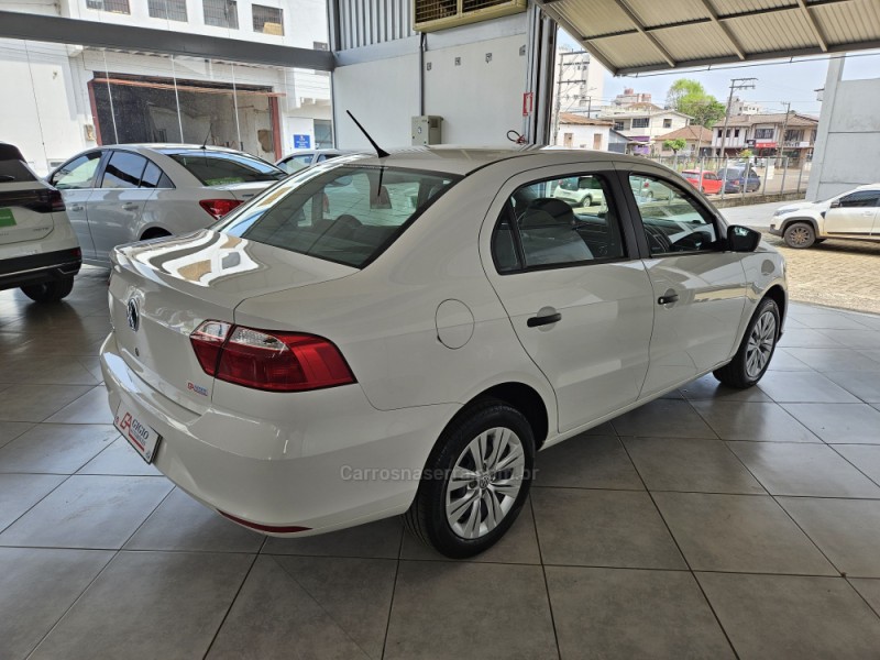 VOYAGE 1.6 MSI TOTALFLEX 8V 4P MANUAL - 2022 - TAPEJARA