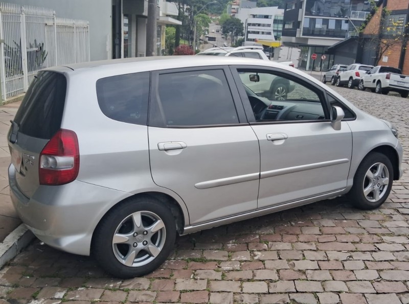 FIT 1.4 LX 8V GASOLINA 4P AUTOMÁTICO - 2007 - FLORES DA CUNHA