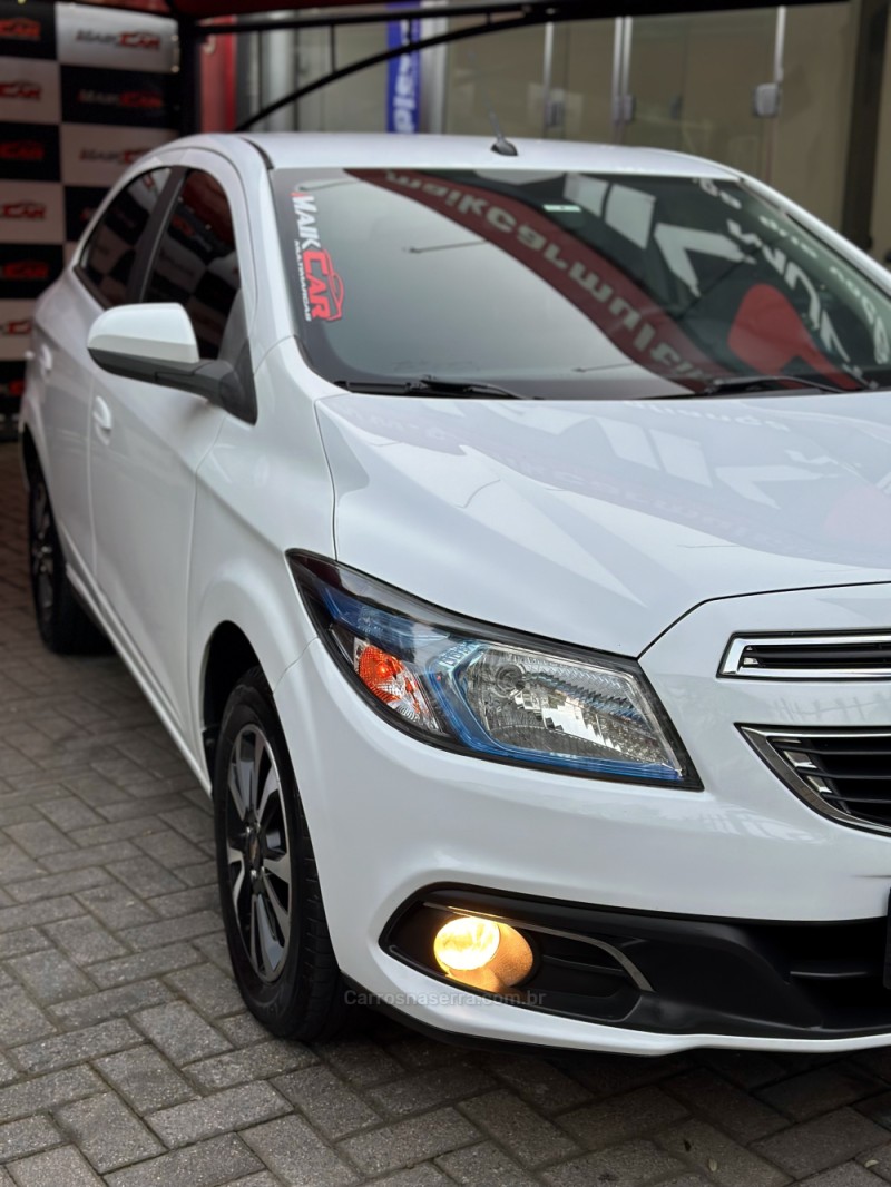 ONIX 1.4 MPFI LTZ 8V FLEX 4P MANUAL - 2015 - ESTâNCIA VELHA